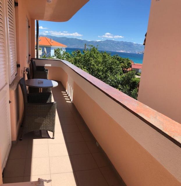 Apartment Drazenka Turato Baska  Ngoại thất bức ảnh
